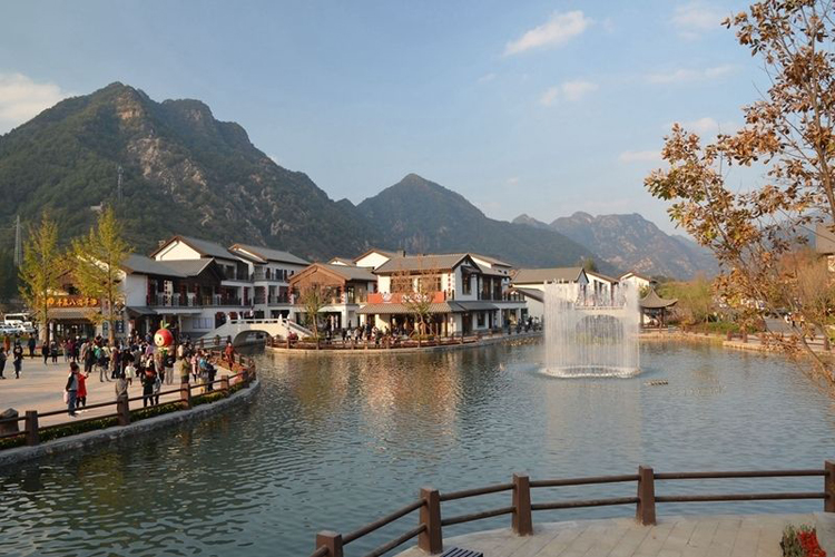 天然大氧仓-蓟县梨木台自然风景区 蓟州溶洞 塞外江南