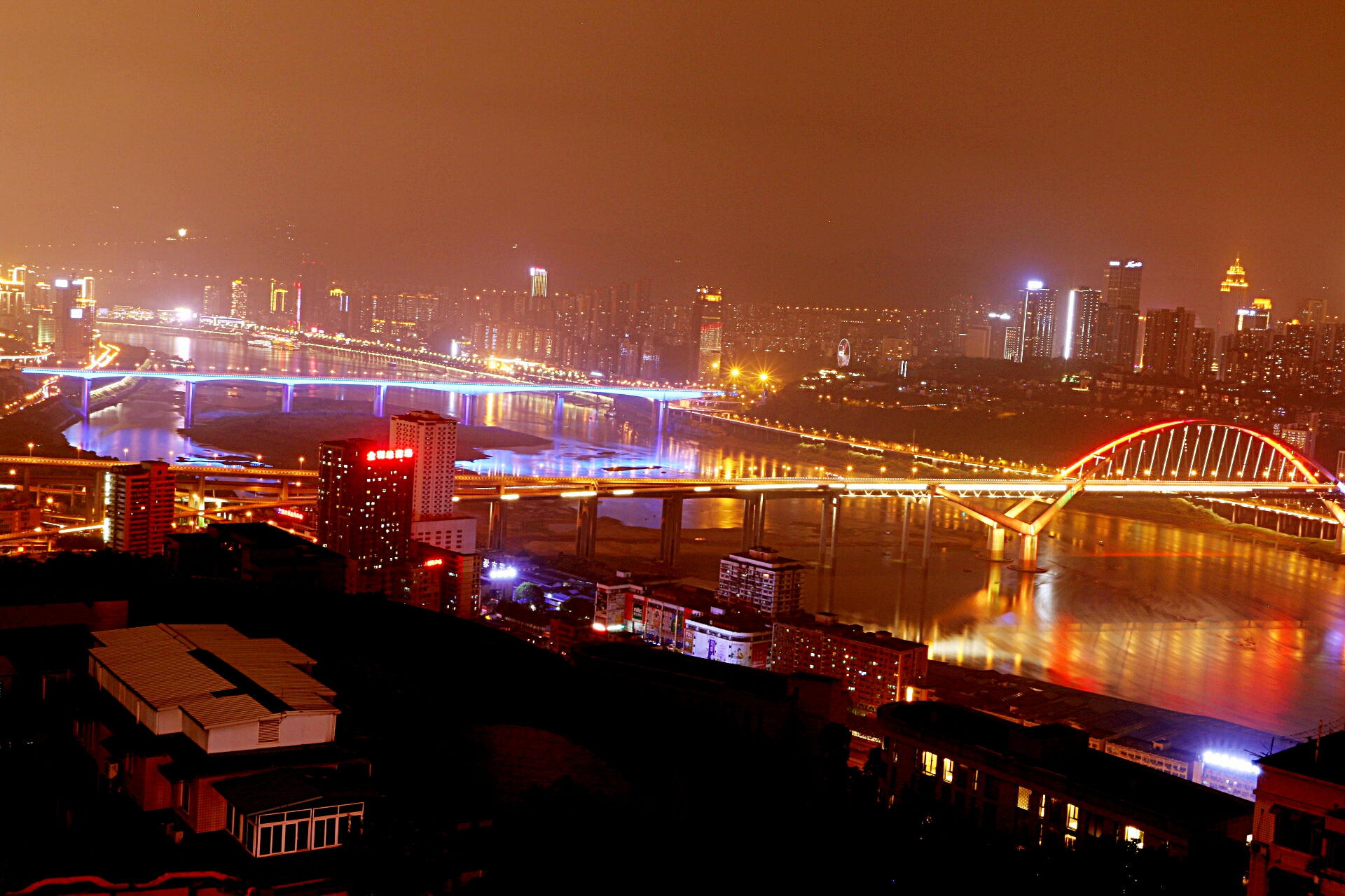 重庆夜景拍摄地之一 鹅岭公园瞰胜楼