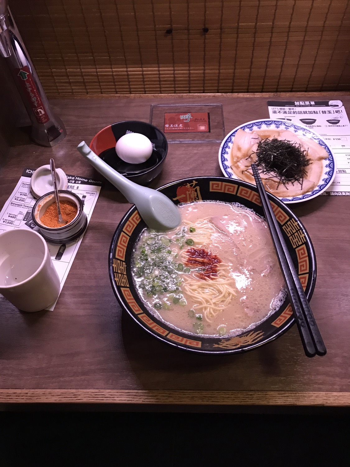 东京美食-一兰拉面(新橋店)