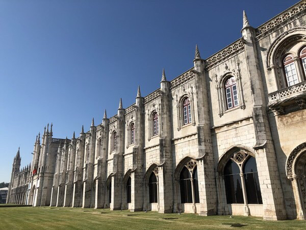 冬天去西班牙,那边天气怎样?天黑以后有什么推