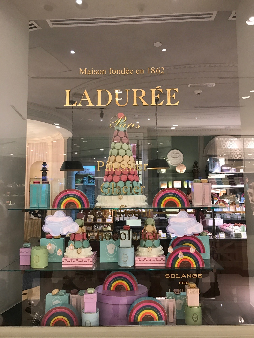 迪拜美食-Laduree