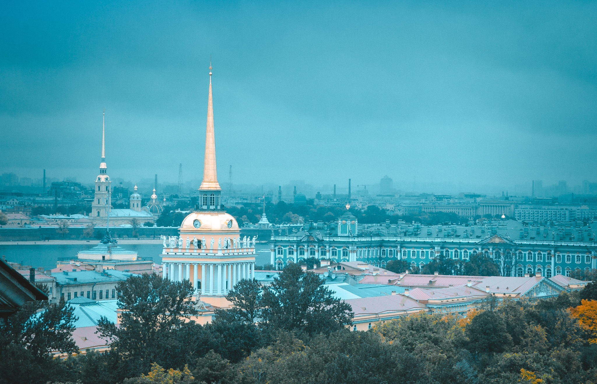 【苏兹达尔图片】