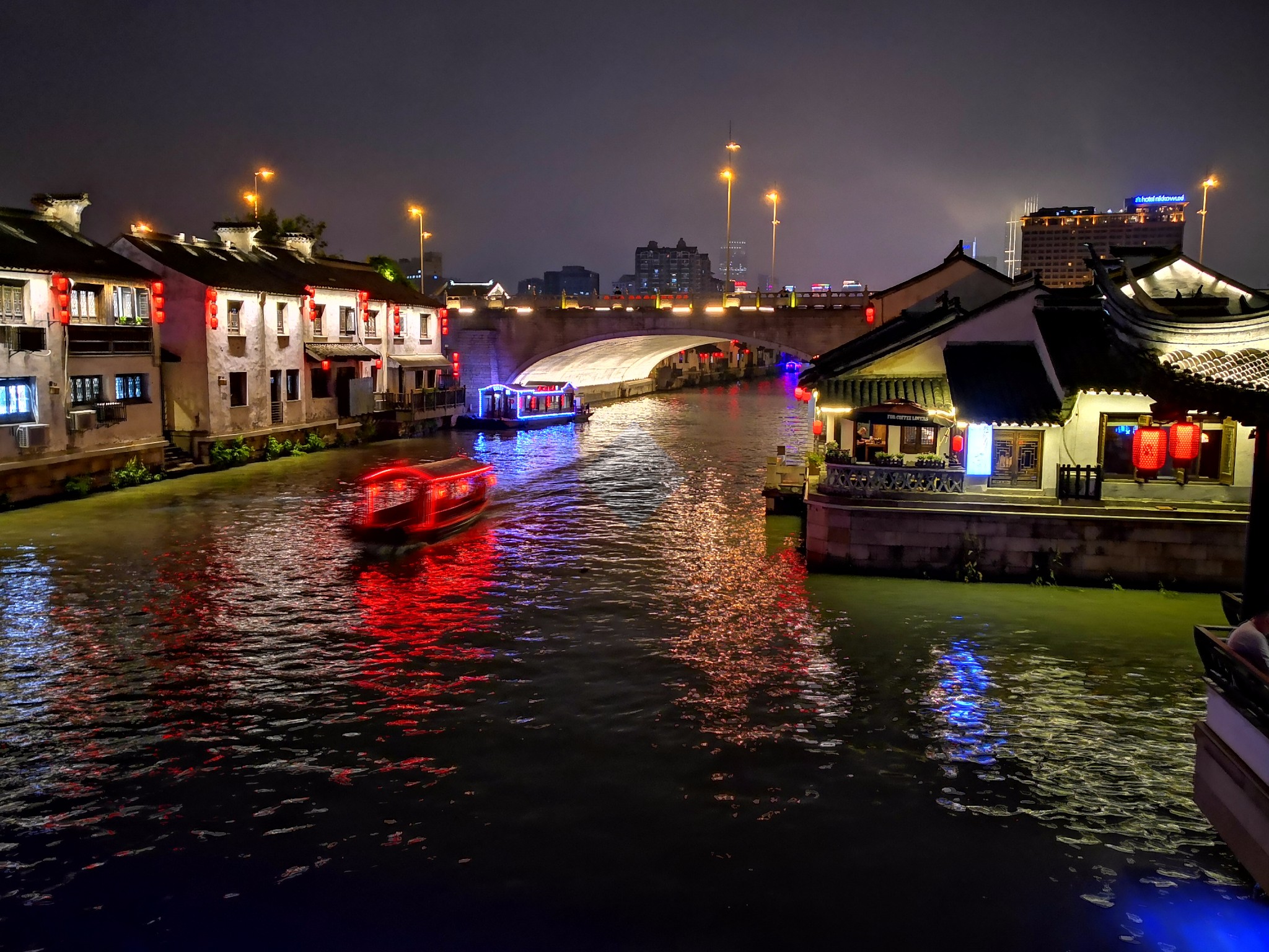 京杭运河无锡运河古邑再游古街晚饭后休闲夜游全程华为手机夜景模式