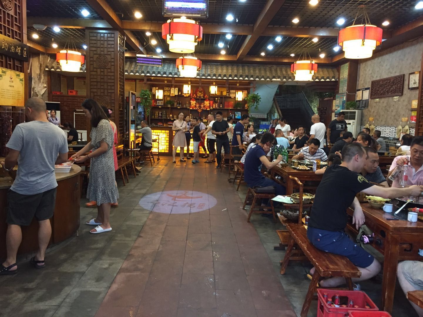 重庆美食-两江捞老火锅(烈士墓店)