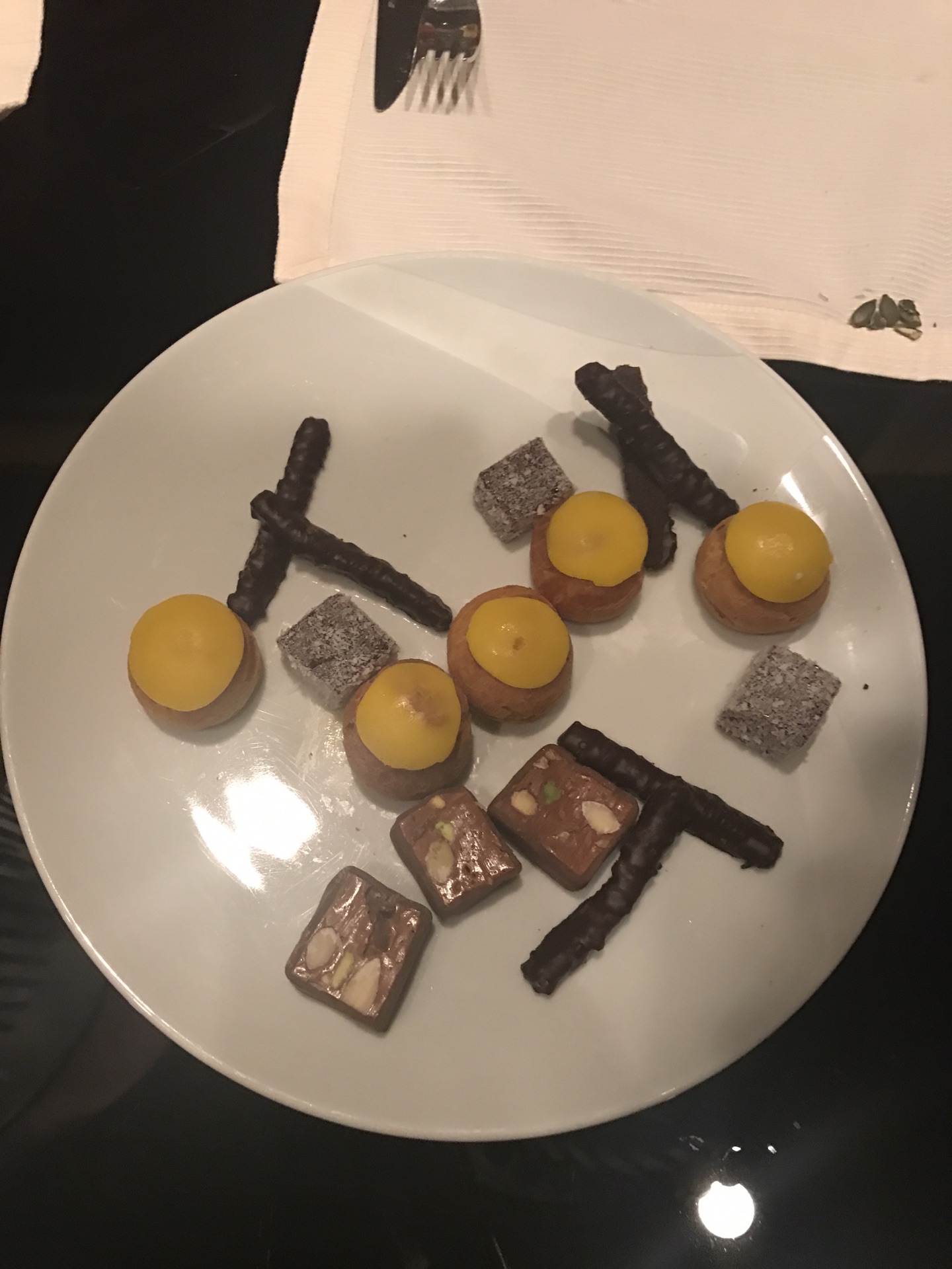 迪拜美食-Stay By Yannick Alleno