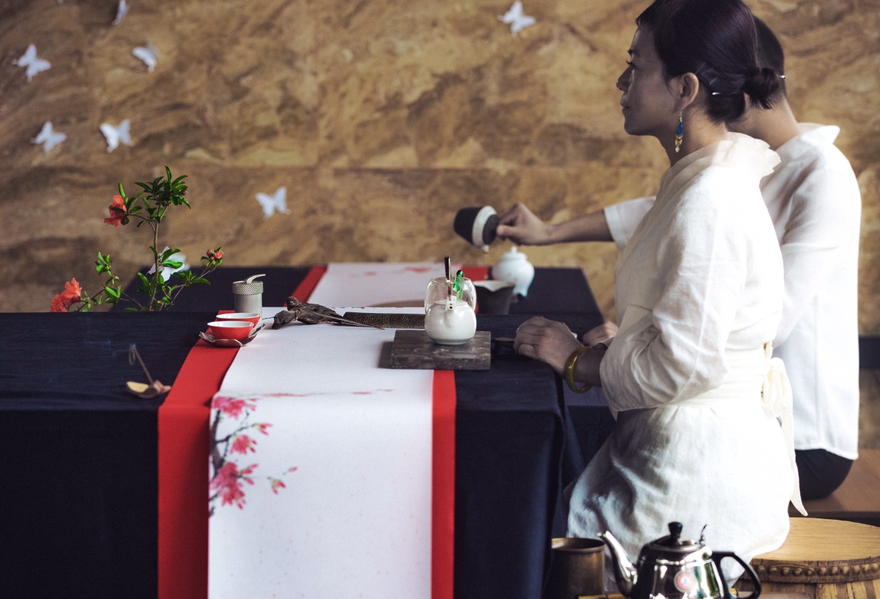 云南｜云顶筑巢，长途跋涉的返璞归真