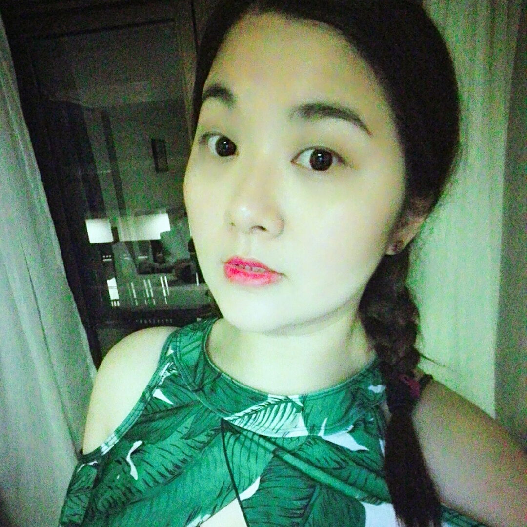 绘颜蓝云
