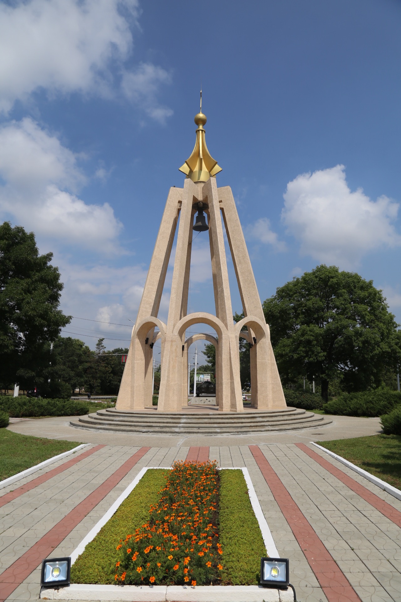 德左一一 在一个不为全世界承认的国家德涅斯特沿岸摩尓达维亚共和国走走瞧瞧_游记