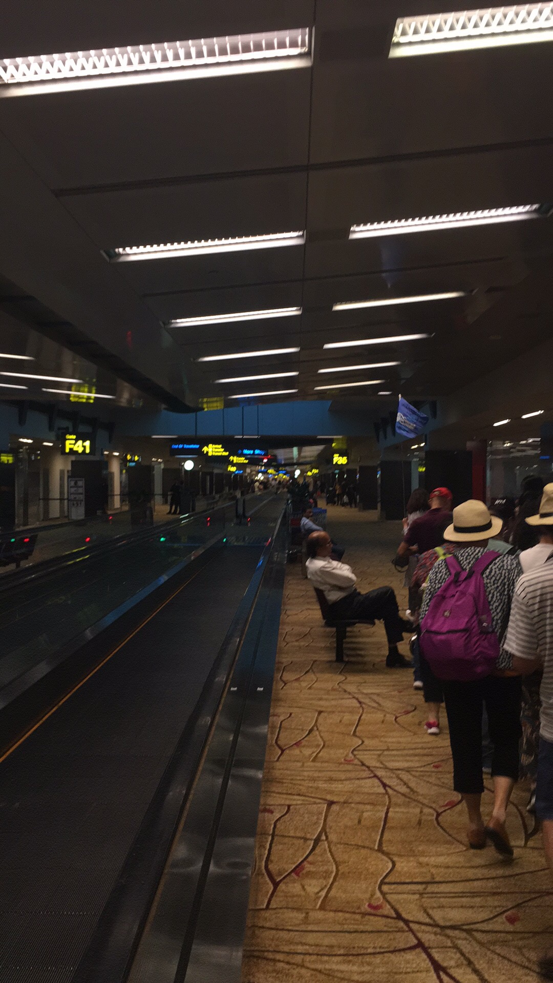 新加坡美食-Krispy Kreme Doughnuts