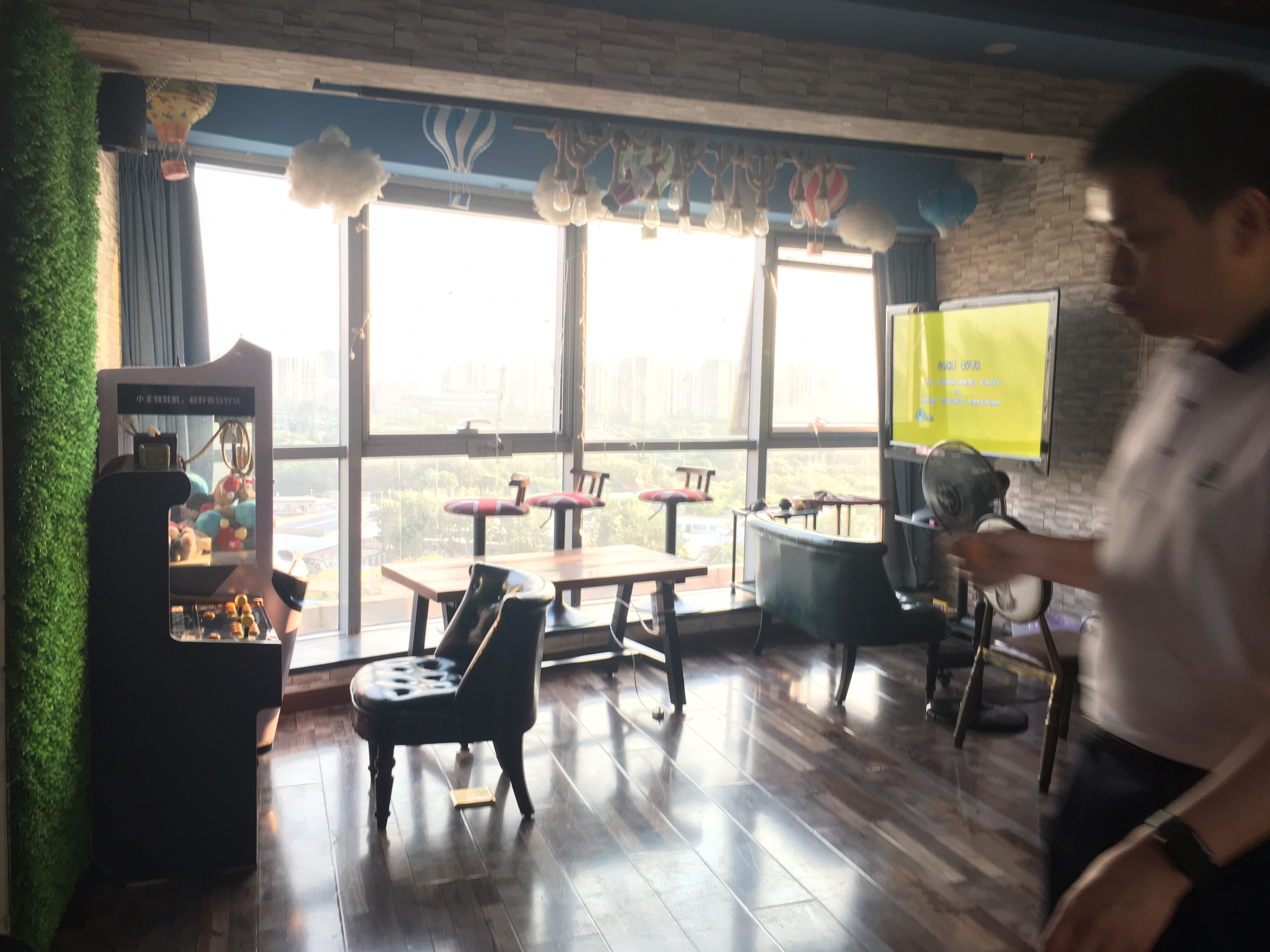 北京娱乐-车库密室真人CS机械密室逃脱