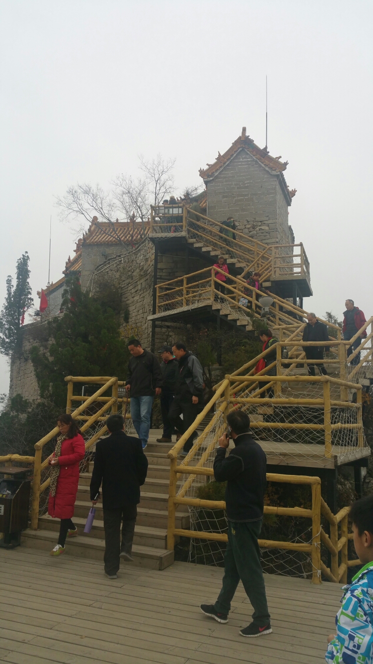 闲游安阳林州秋游柏尖山