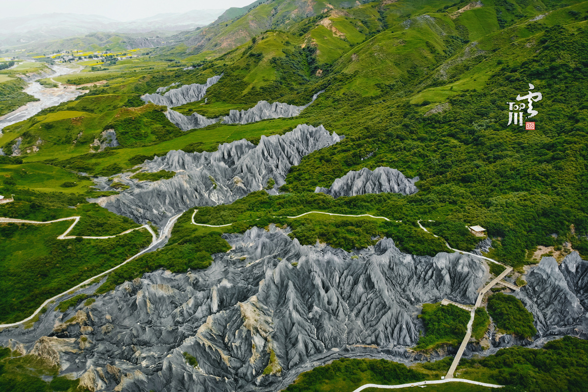 【道孚景点图片】墨石公园景区