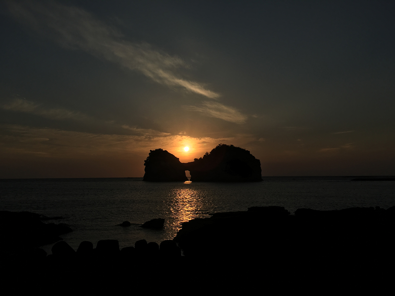 秋游白浜之【円月島-とれとれ市場-千畳敷-三段壁】_游记