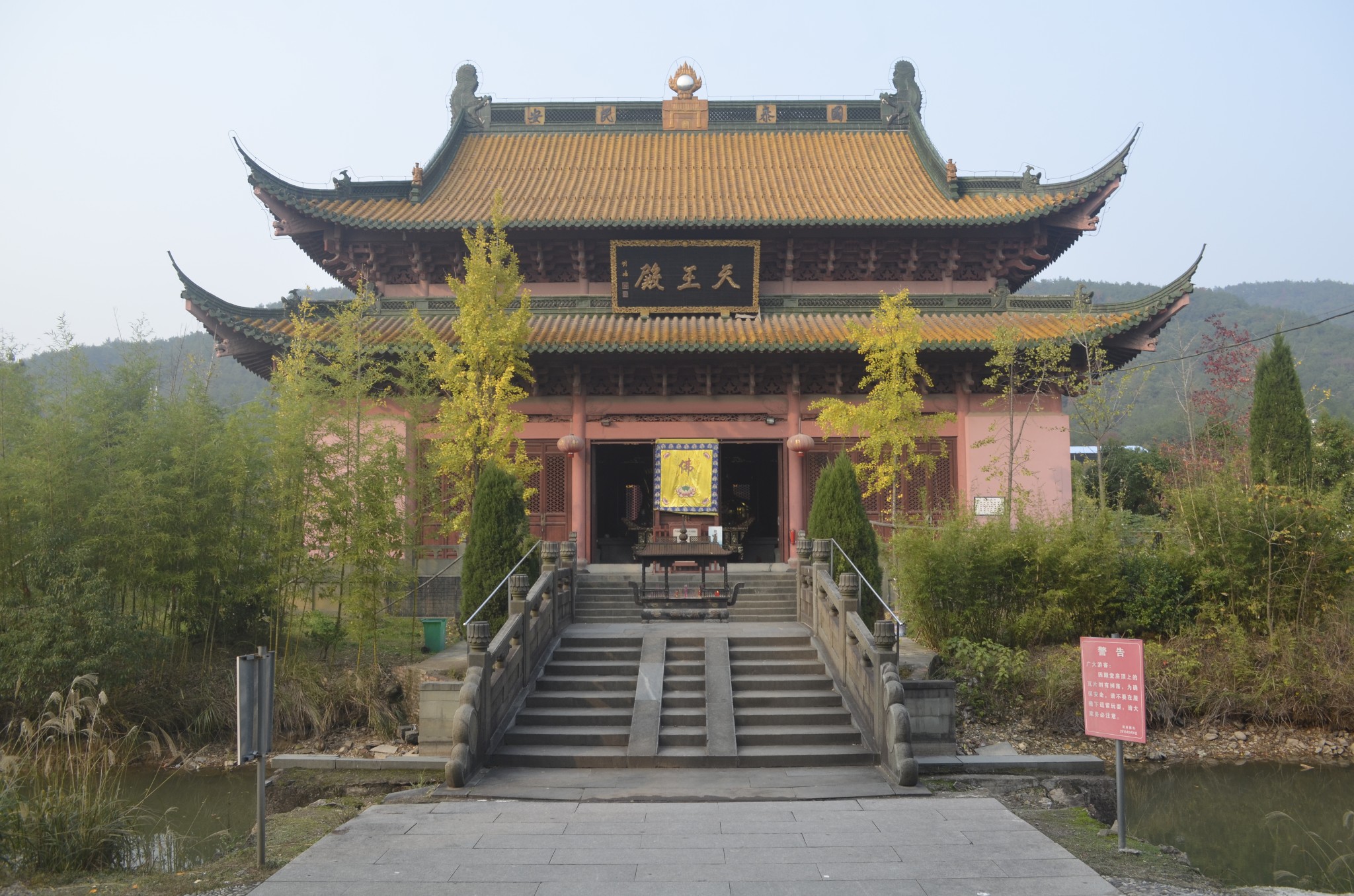 浙江千年古镇义乌佛堂古镇一日游记舞龙庆祝