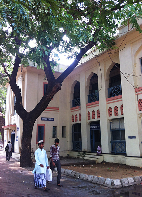 创建于1857年的马德拉斯大学,是印度历史最悠久的大学之一.