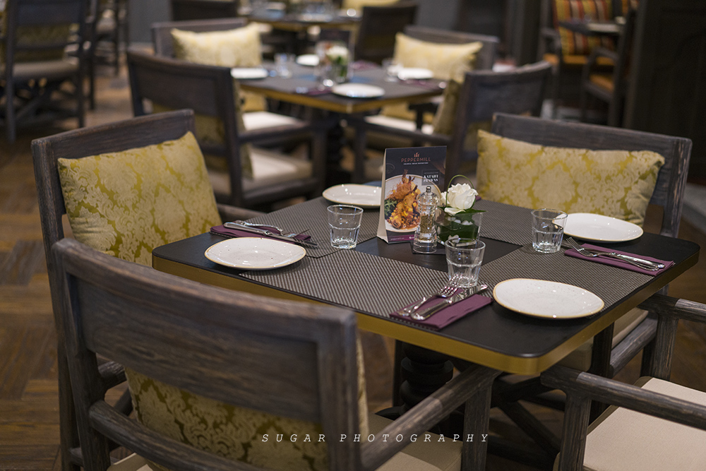 迪拜美食-Peppermill Restaurant