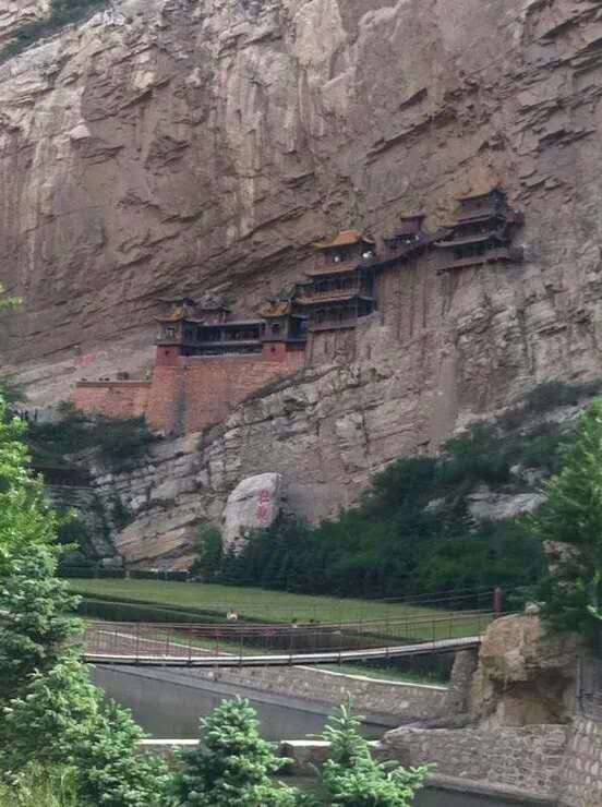 从大同火车站到恒山,好像要从大同汽车南站坐