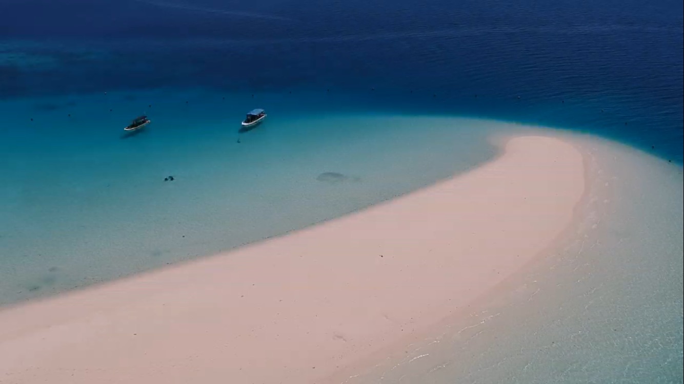 wKgBZ1oJtcKAJvMGAAF4mkWDCuI51.jpeg?imageView2%2F2%2Fw%2F600%2Fh%2F600%2Fq%2F90