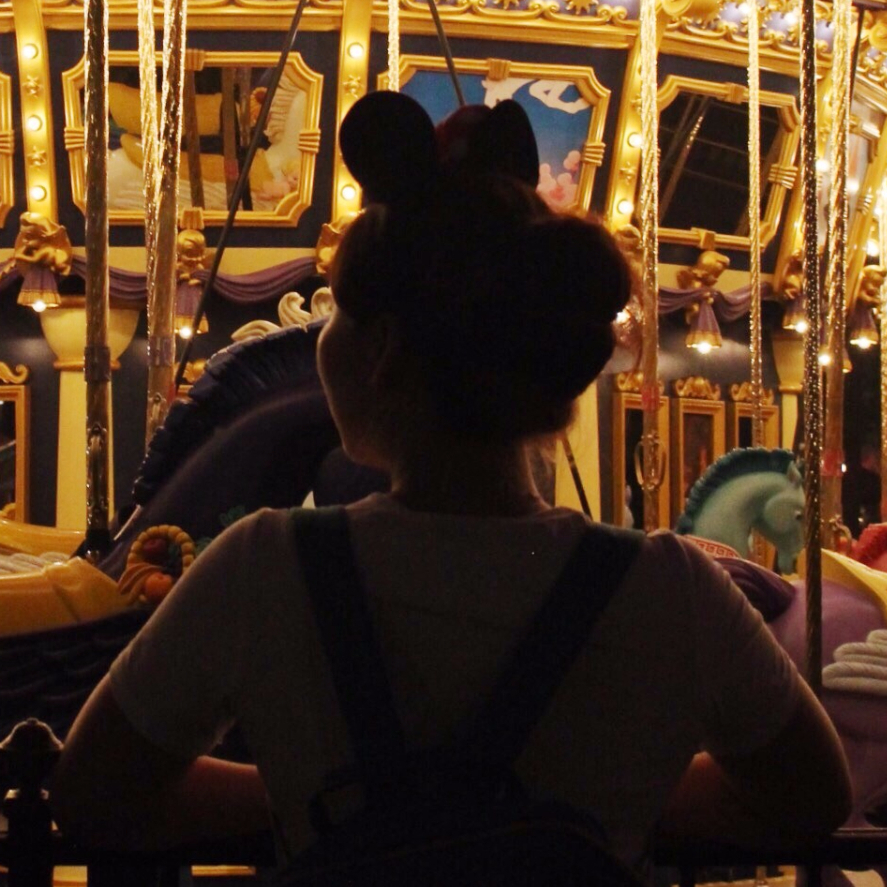 走走婷婷在路上