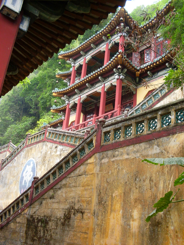 肇庆羚羊山羚羊峡环线,顺介绍鼎湖山,七星岩,八卦村