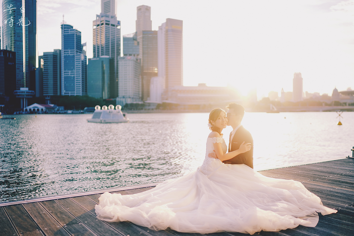 新加坡拍婚纱照多少钱_新加坡国旗