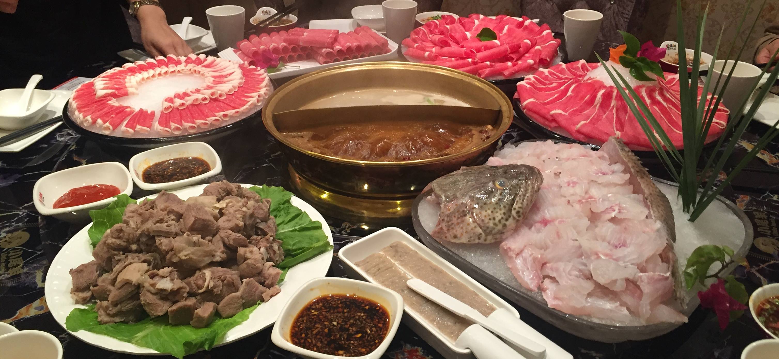 迪拜美食-小尾羊火锅(巴尼亚斯店)