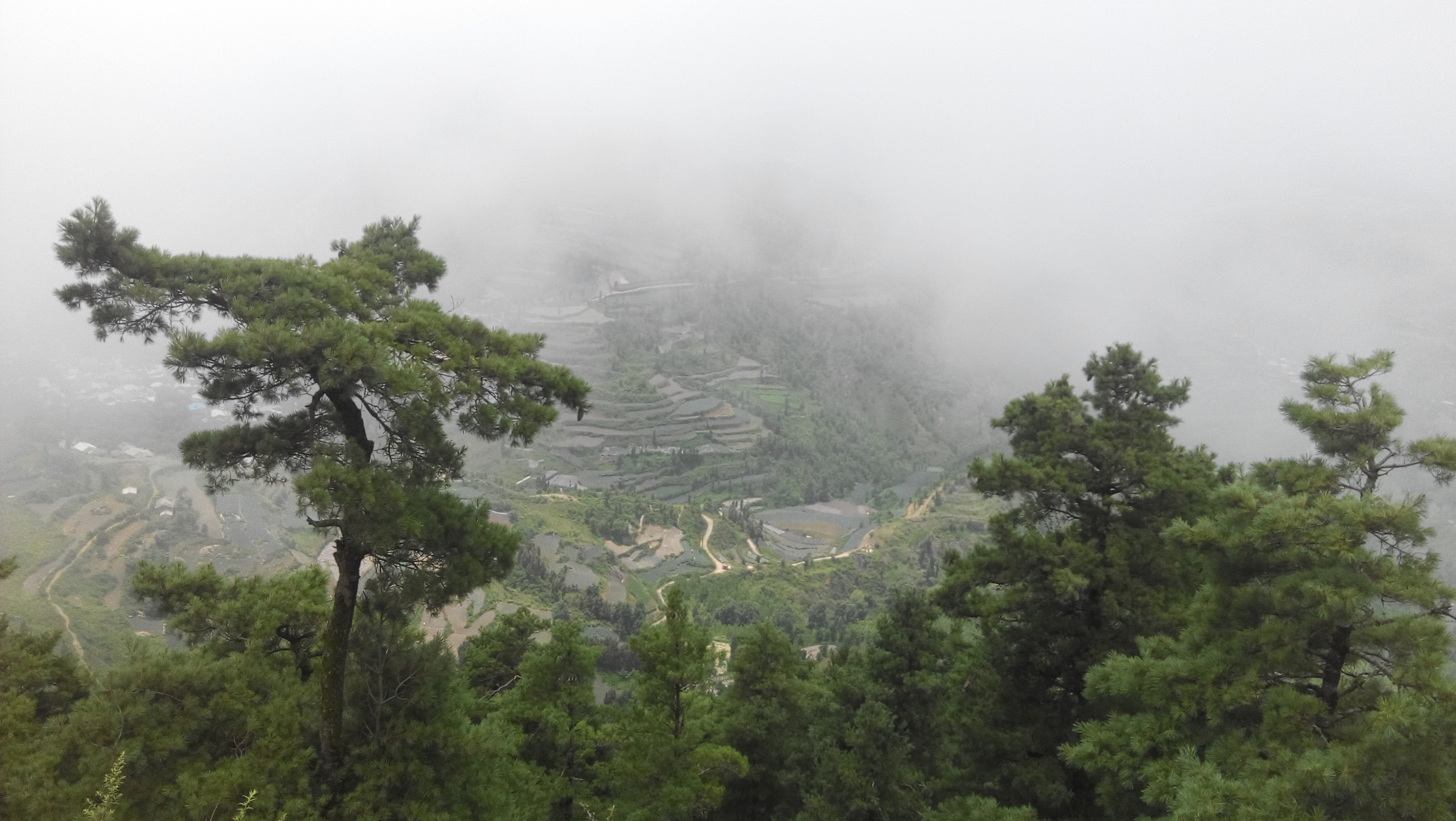 昆明呈贡县最高峰梁王山 海拔2820米~登昆明十...