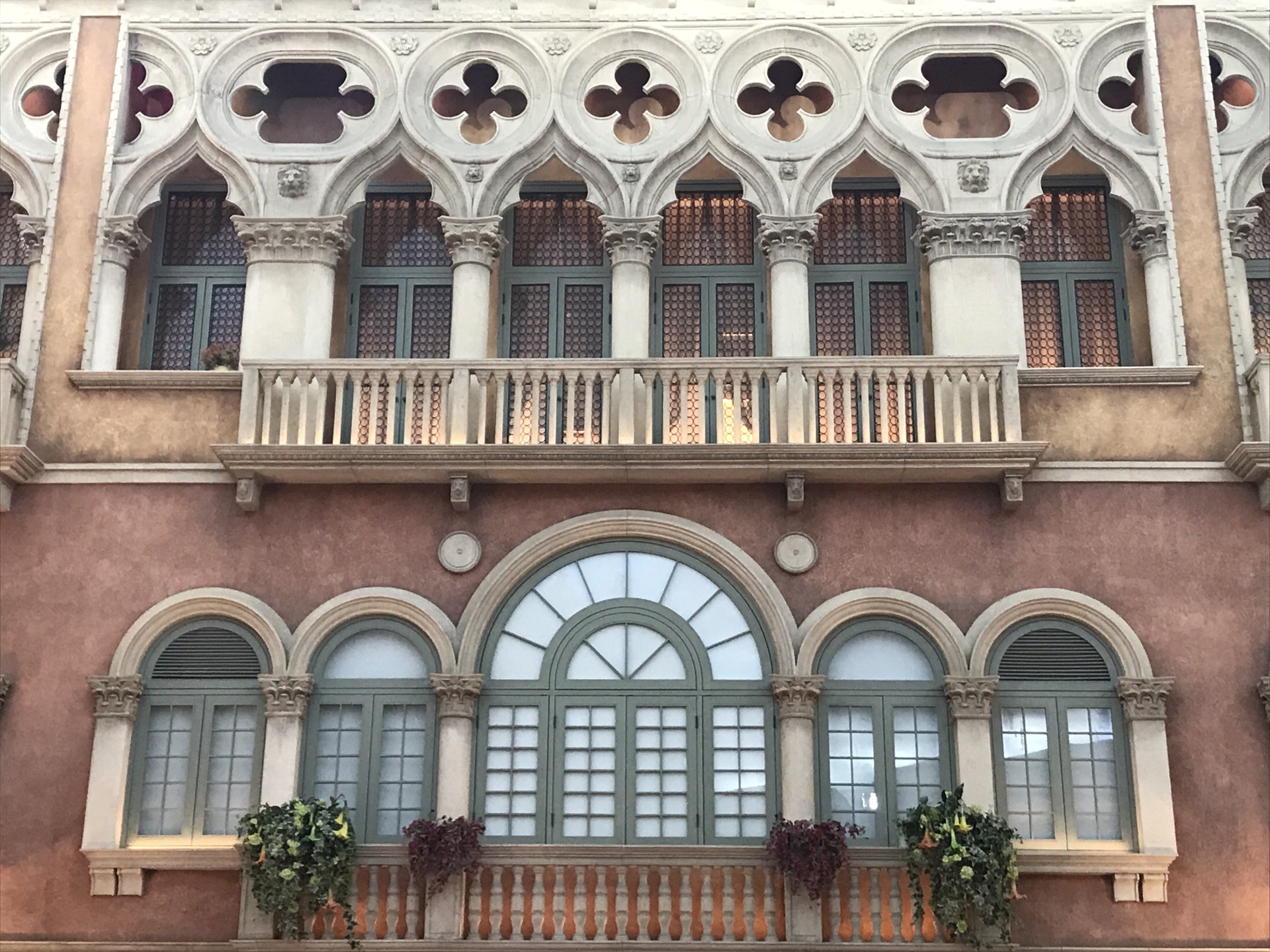 wKgBZ1oqVcKAd8YwAAvaFt7uSO412.jpeg?imageView2%2F2%2Fw%2F600%2Fh%2F600%2Fq%2F90