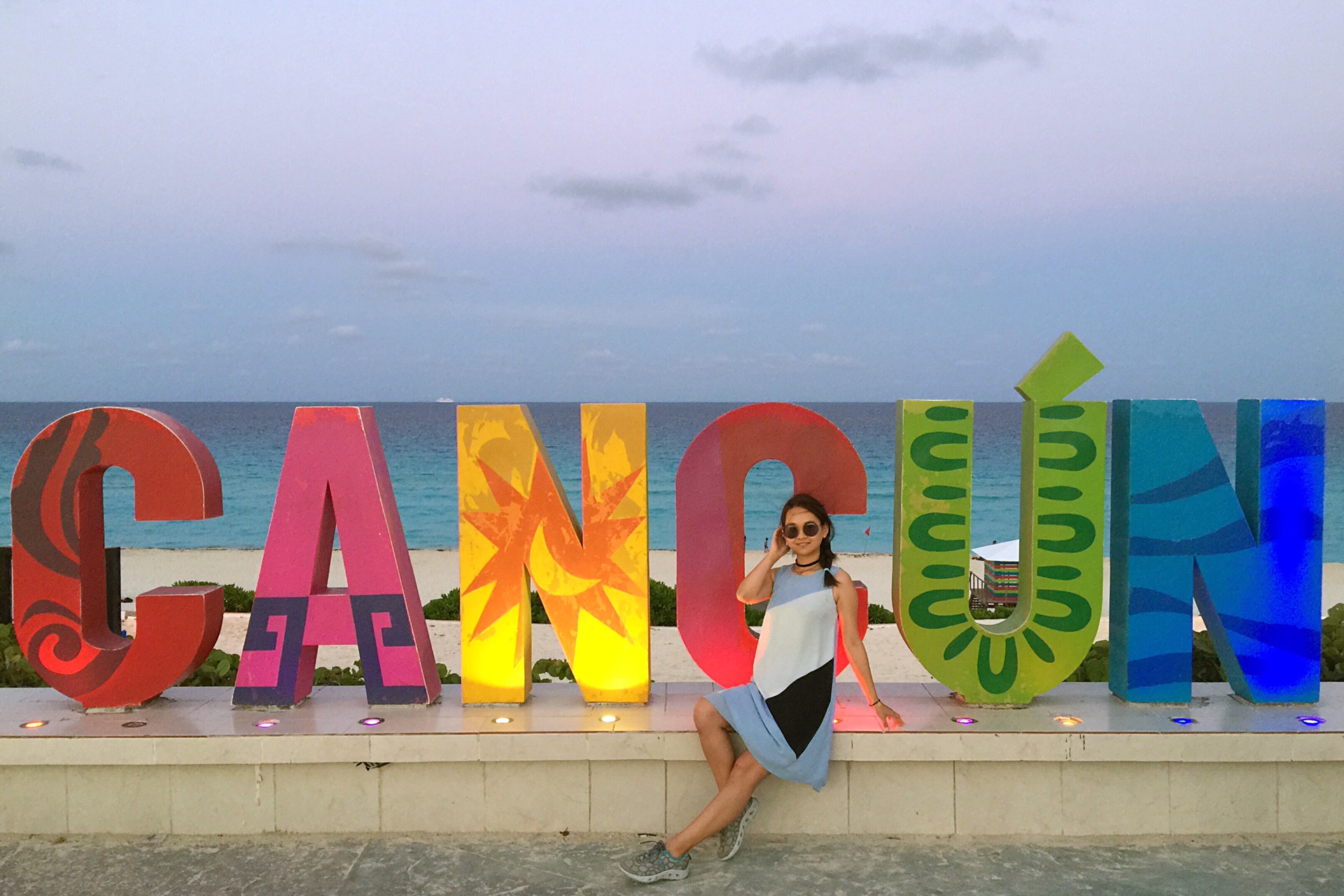 一起跳进那片大海里 在深蓝色坎里窒息_游记