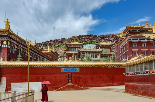 青岛出发成都+汶川+马尔康+观音桥镇+色达佛