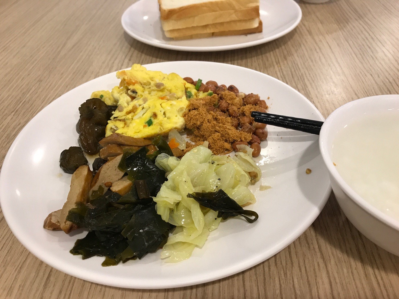 寿丰美食-鲤鱼潭水莲渡假饭店