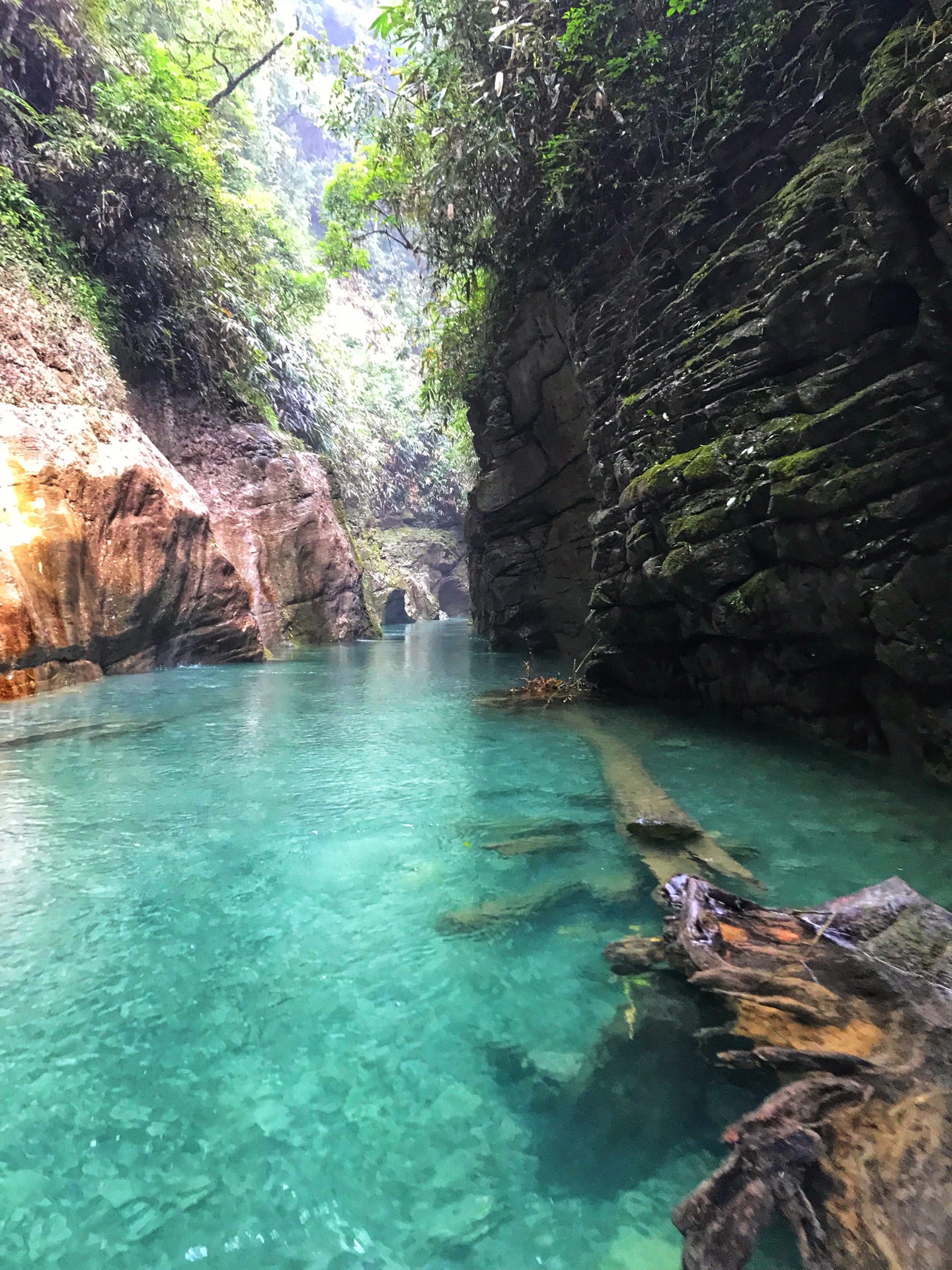 鹤峰屏山峡谷仙境传说