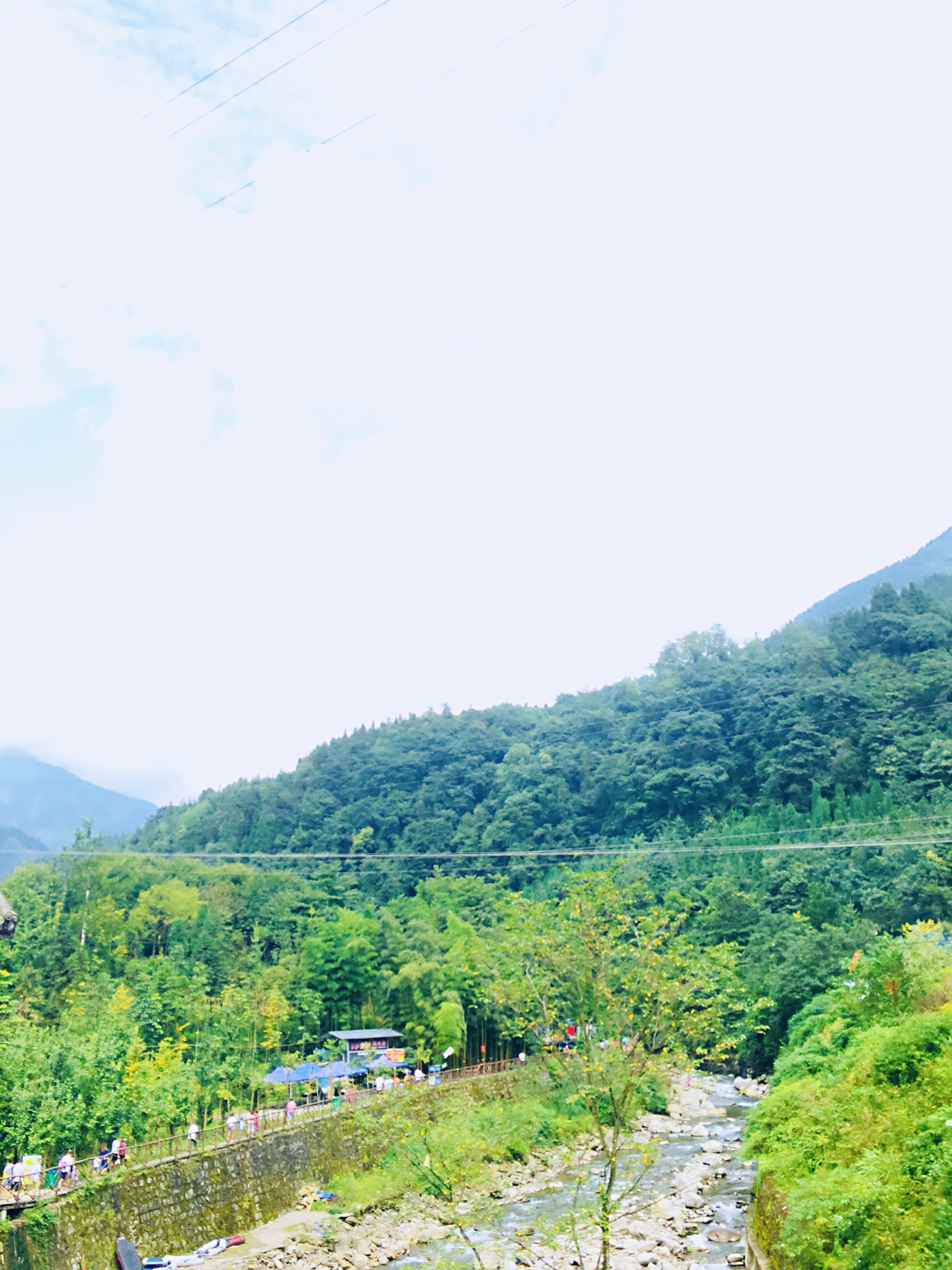 峡谷风光，最美栈道_游记