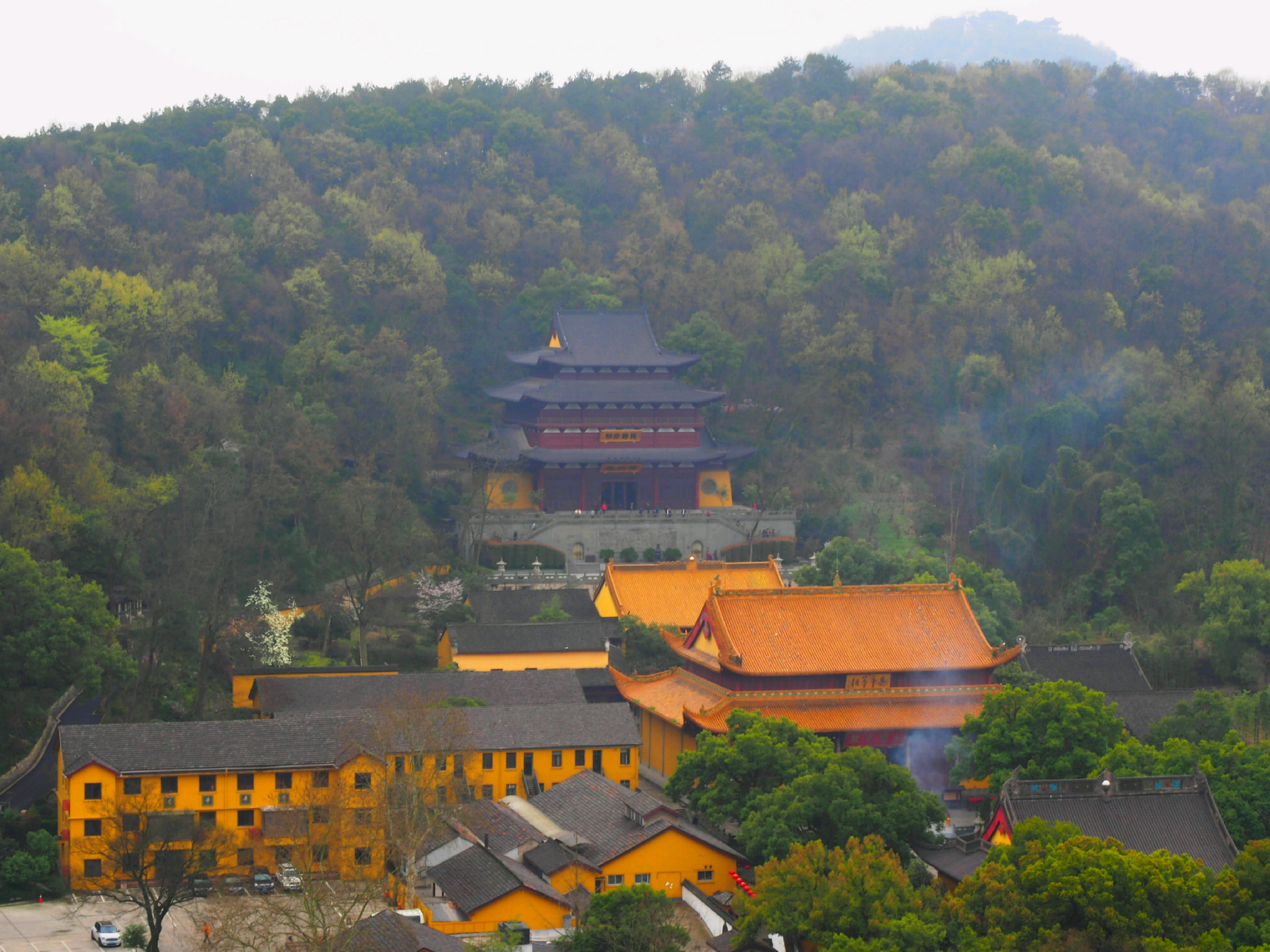 西湖周边有哪些寺庙，西湖周边寺庙有哪些，西湖周边寺庙盘点 