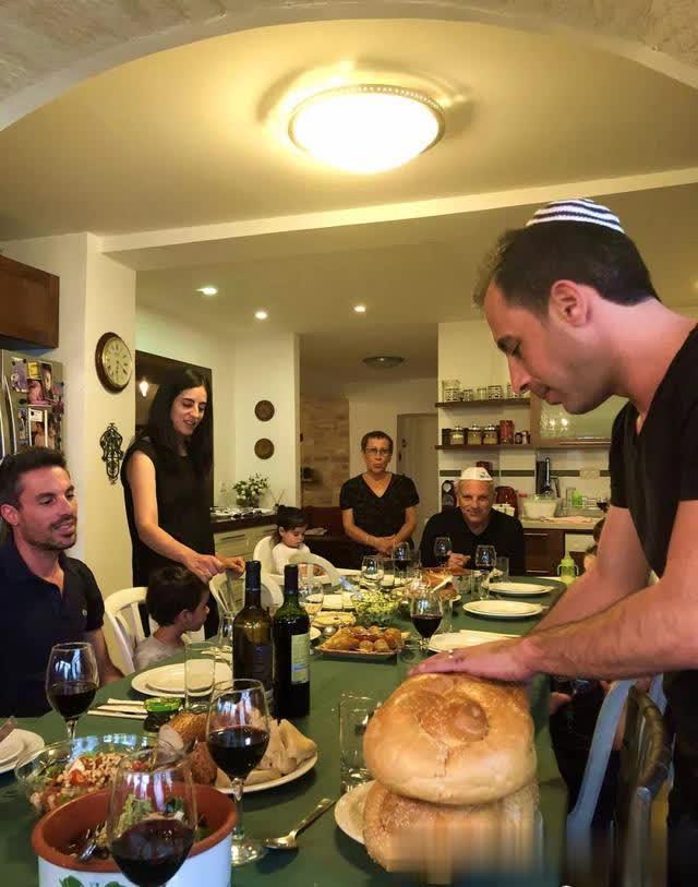 以色列犹太人安息日家庭晚宴