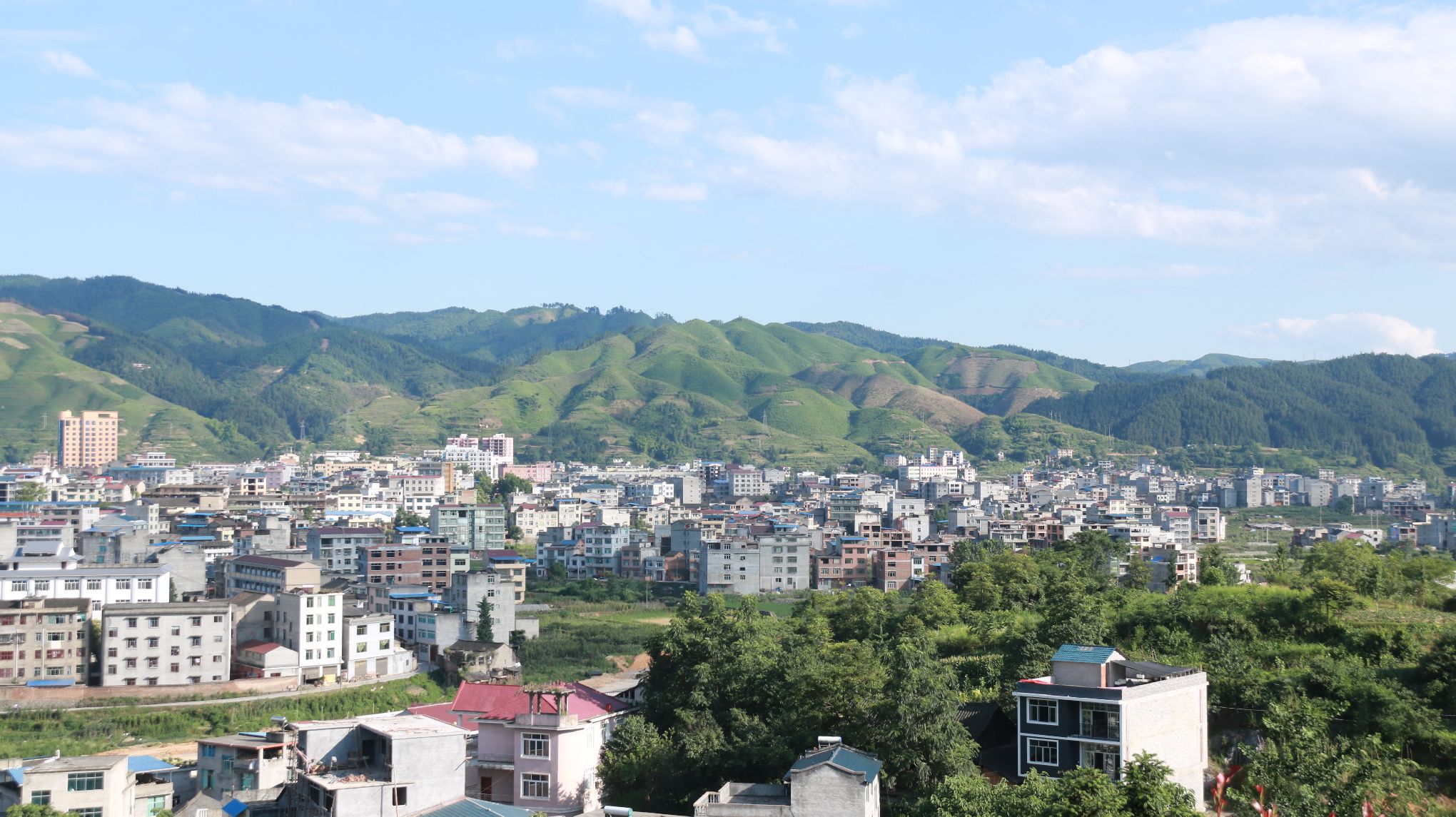 天柱县城人口_天柱县城全景