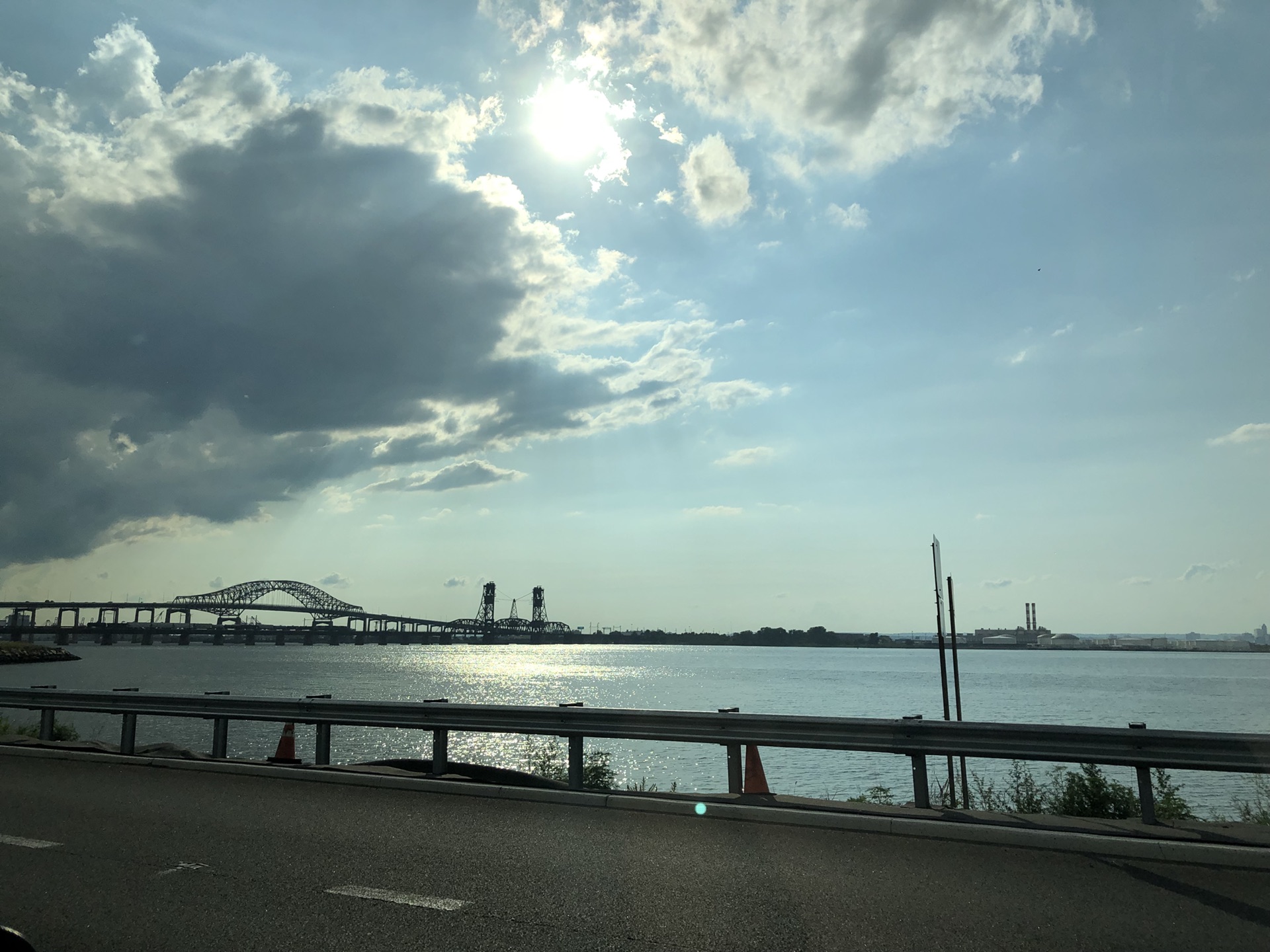 wKgBEFtmI4uASLhOAAfJf_wXYfk56.jpeg?imageView2%2F2%2Fw%2F600%2Fh%2F600%2Fq%2F90