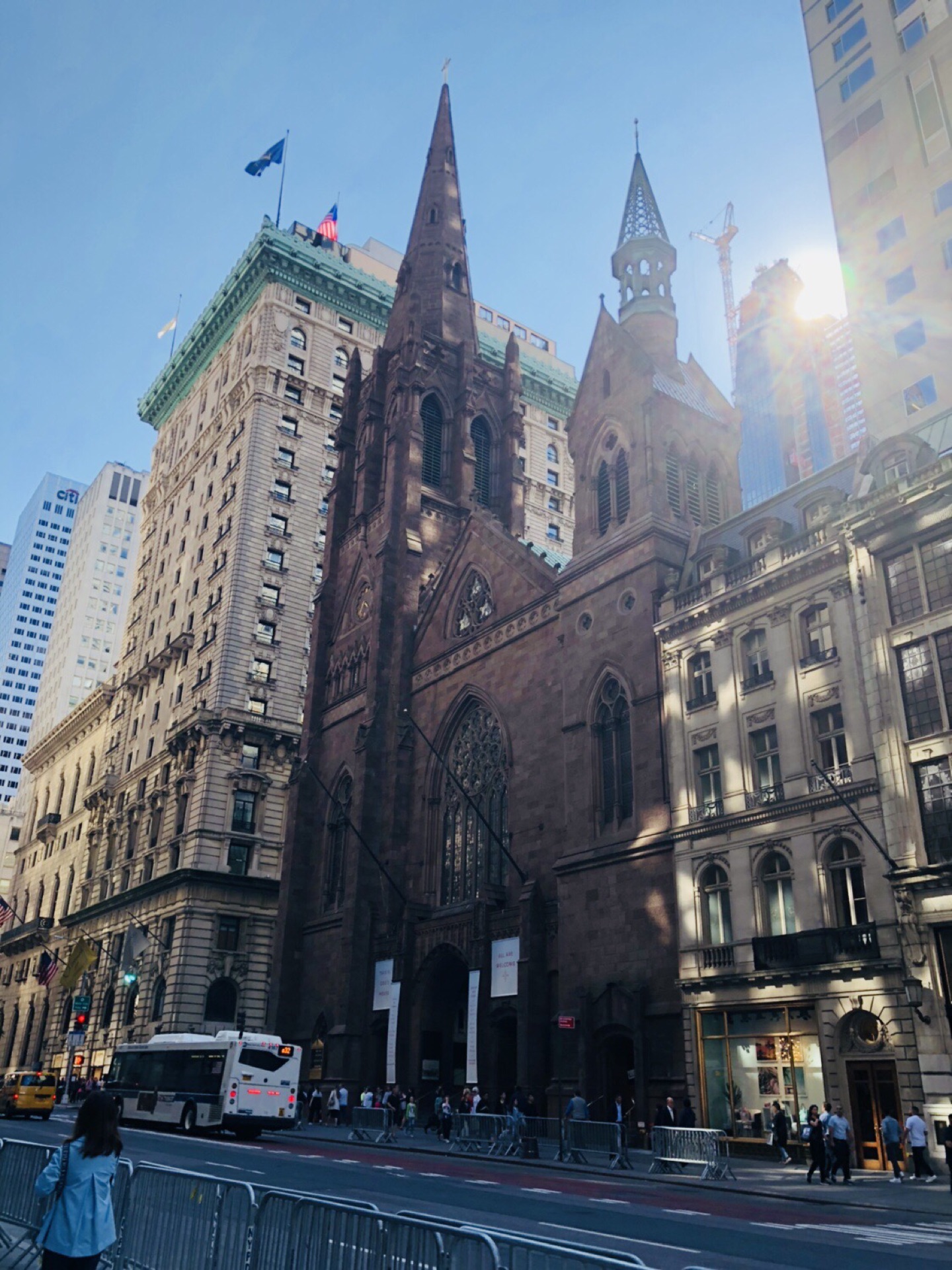 wKgBEFsV26yALFr2AAnGGGoRfao85.jpeg?imageView2%2F2%2Fw%2F600%2Fh%2F600%2Fq%2F90