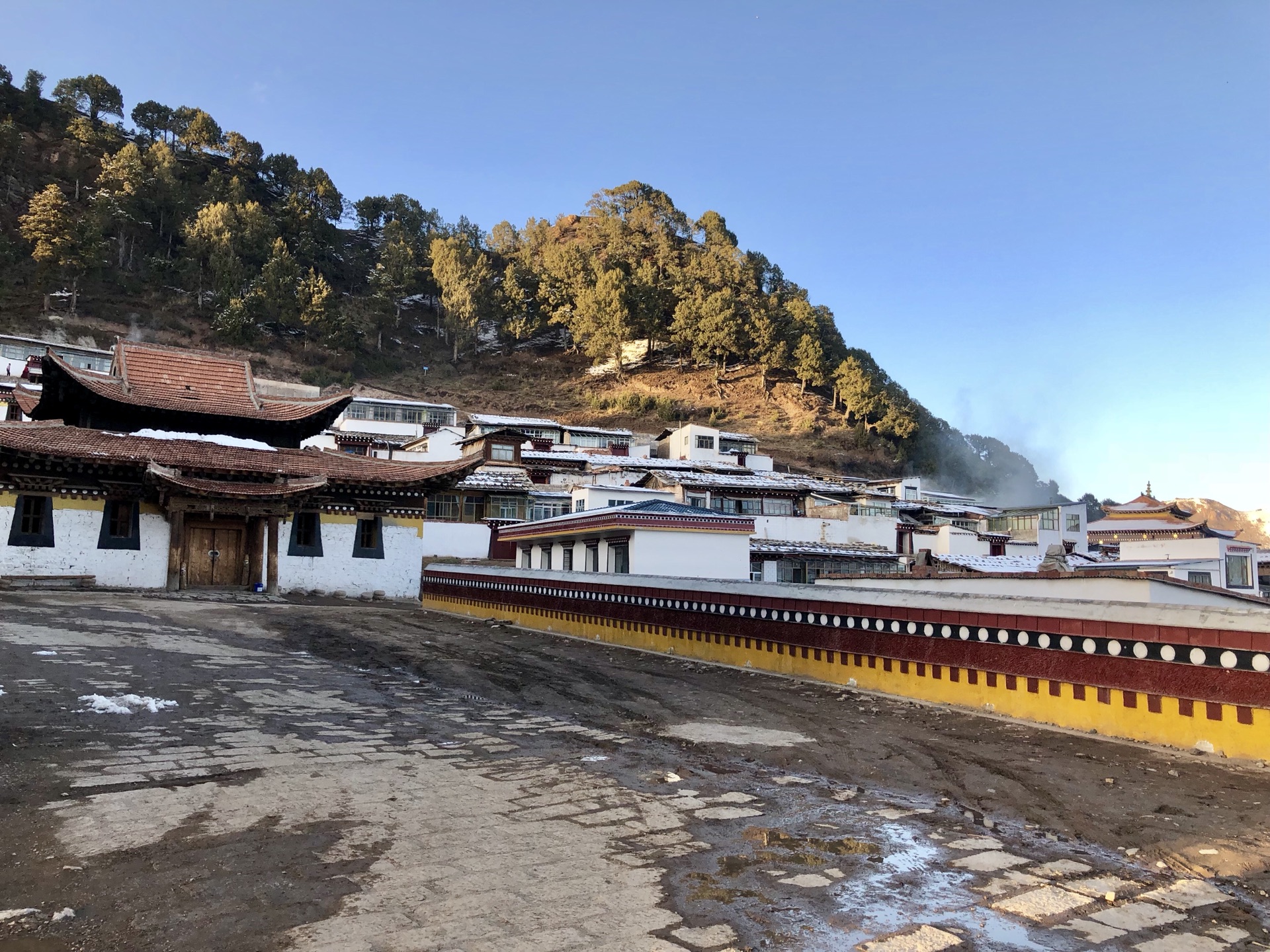 人生不可能是一场说走就走的旅行，但心怀远方的人，一定要时刻做着说走就走的准备！_游记