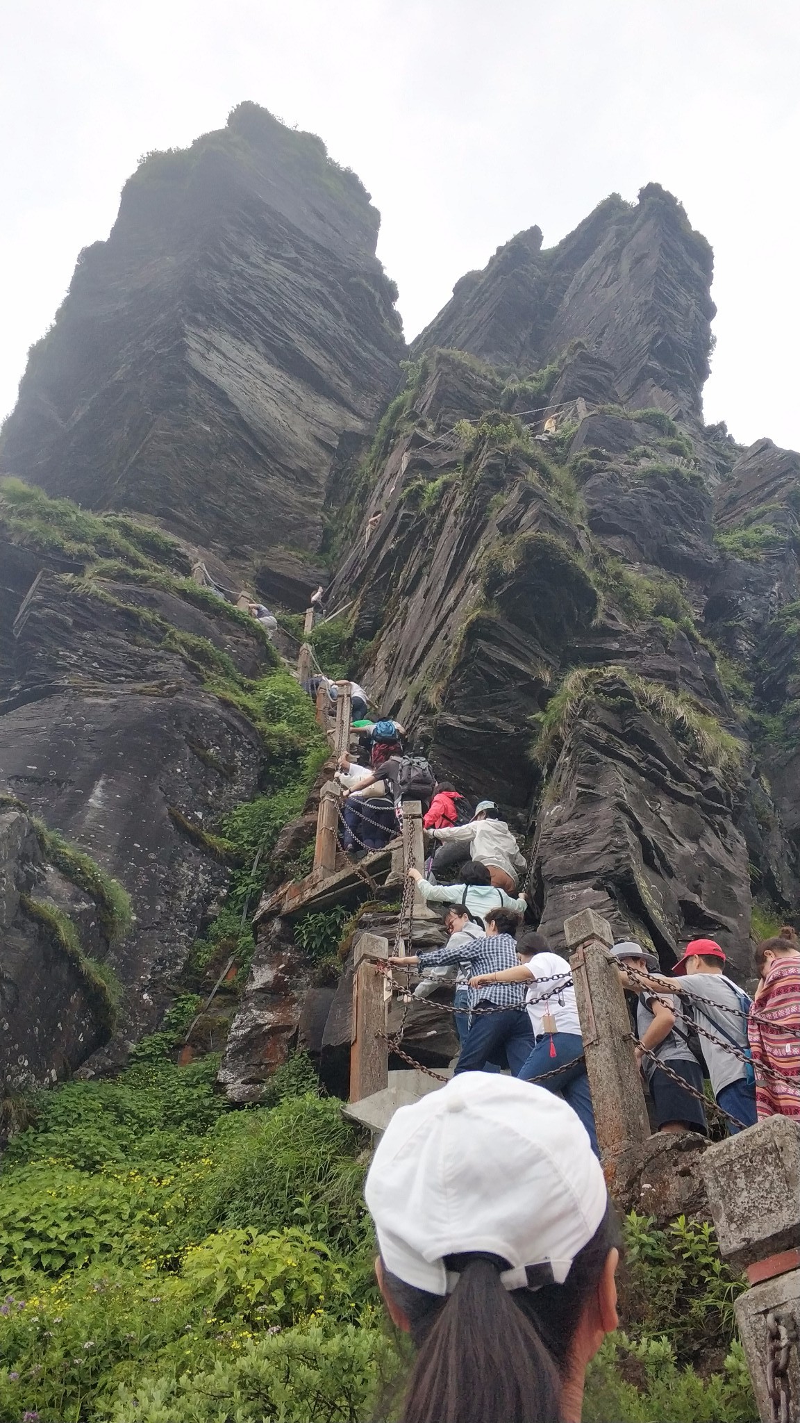 贵阳至梵净山凤凰铜仁半跟团2日游佛国仙境梵净山彩影荡漾凤凰城