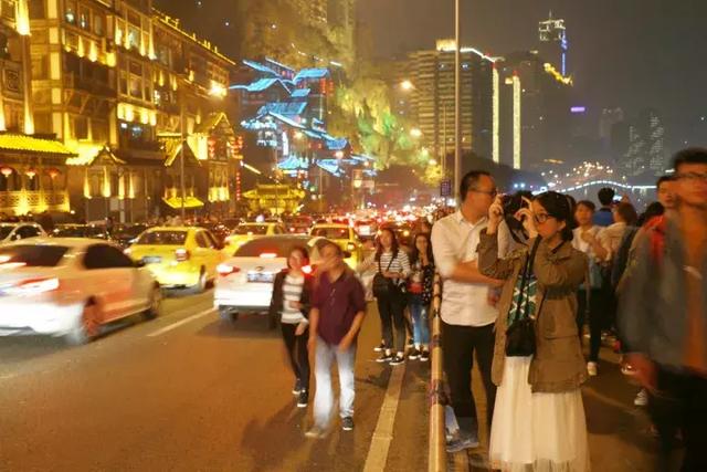 wKgBEFpGO6KAWZ3FAAC-i-3dMJ488.jpeg?imageView2%2F2%2Fw%2F600%2Fh%2F600%2Fq%2F90