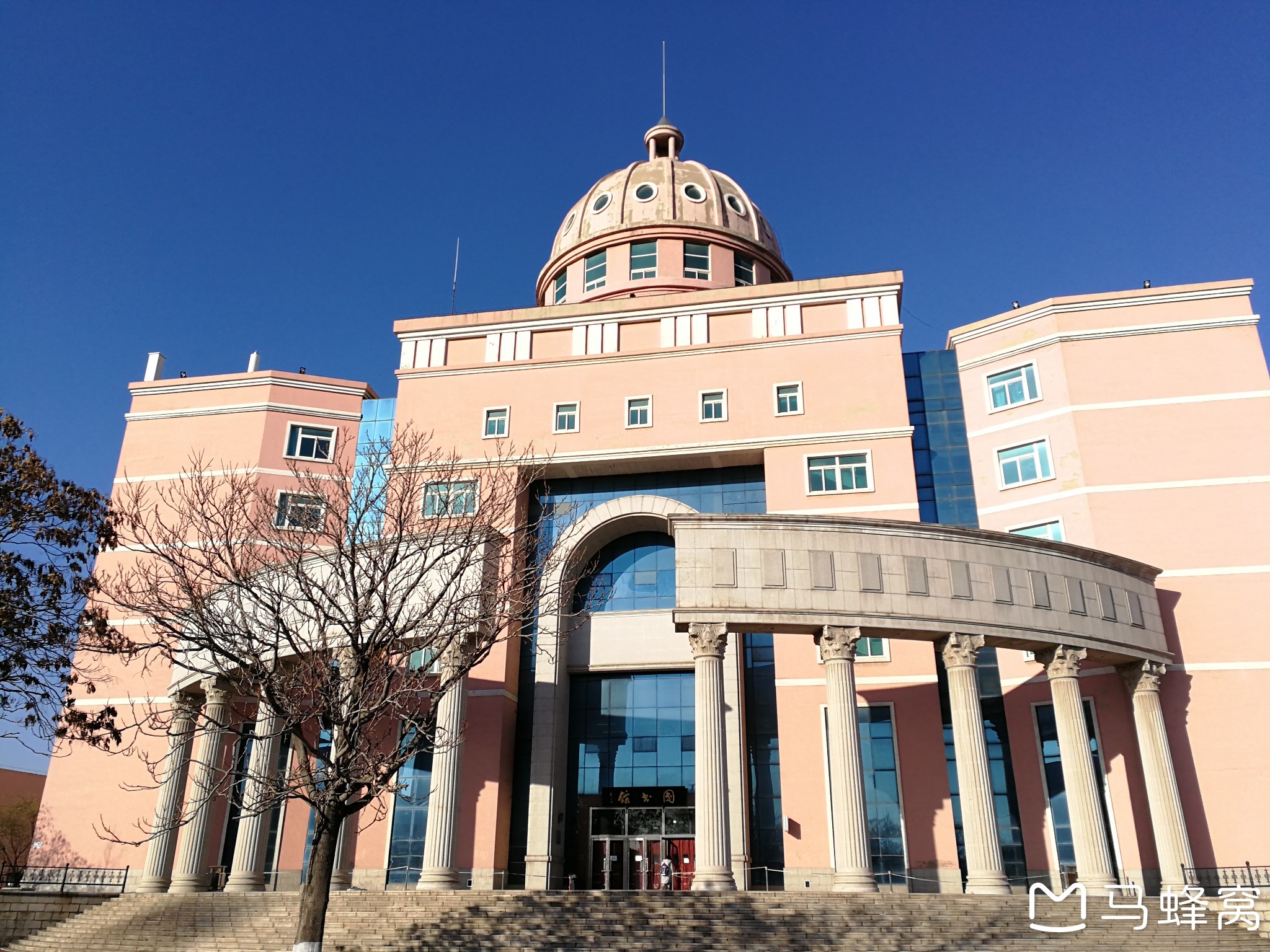 鞍山师范学院        