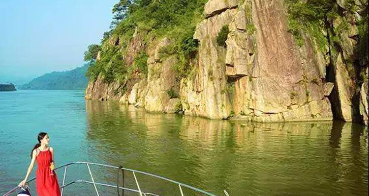 英德浈阳峡旅游度假区 浈阳峡游船门票 古老的浈阳峡游船1小时(秀奇险