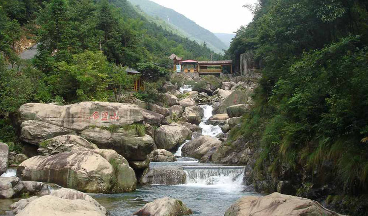 杭州临安天目大峡谷门票(网红桥 呐喊泉 纳凉戏水)