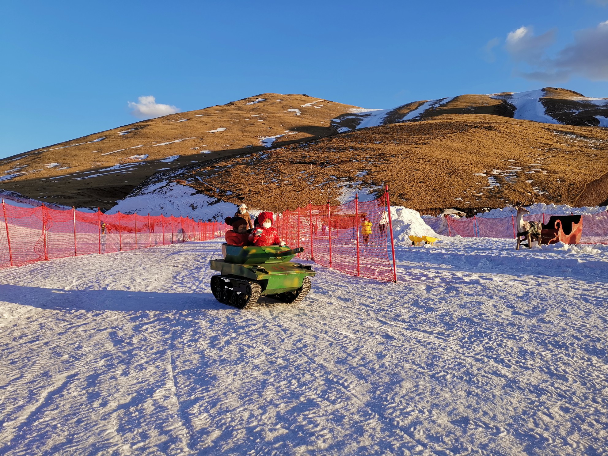 云南会泽大海草山滑雪场