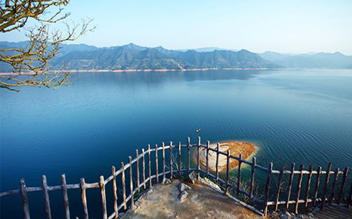 郴州东江湖凤凰岛门票(含往返船票/水上娱乐体验/清凉