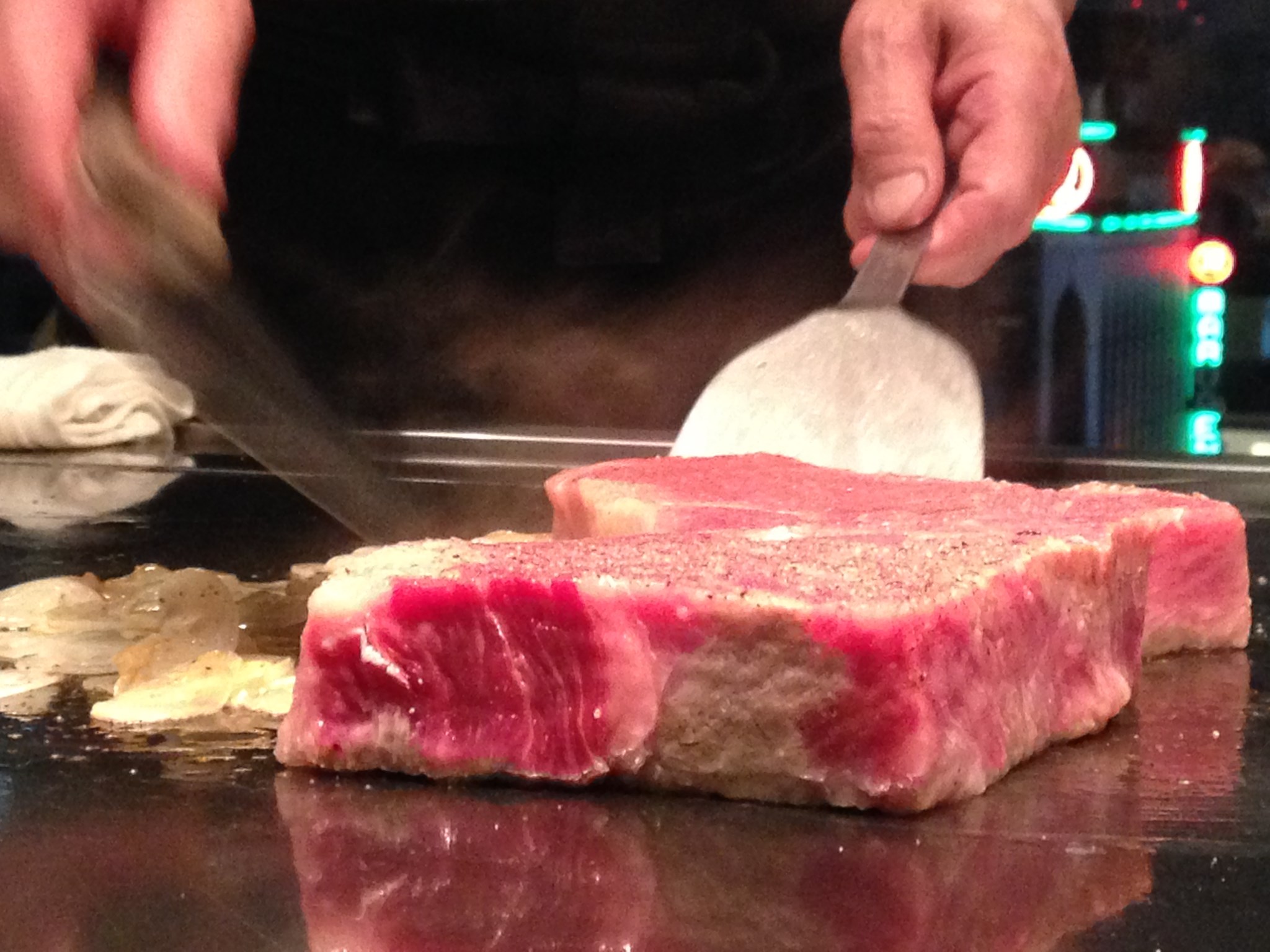 东京美食-元祖神户牛肉铁板烧 银座店