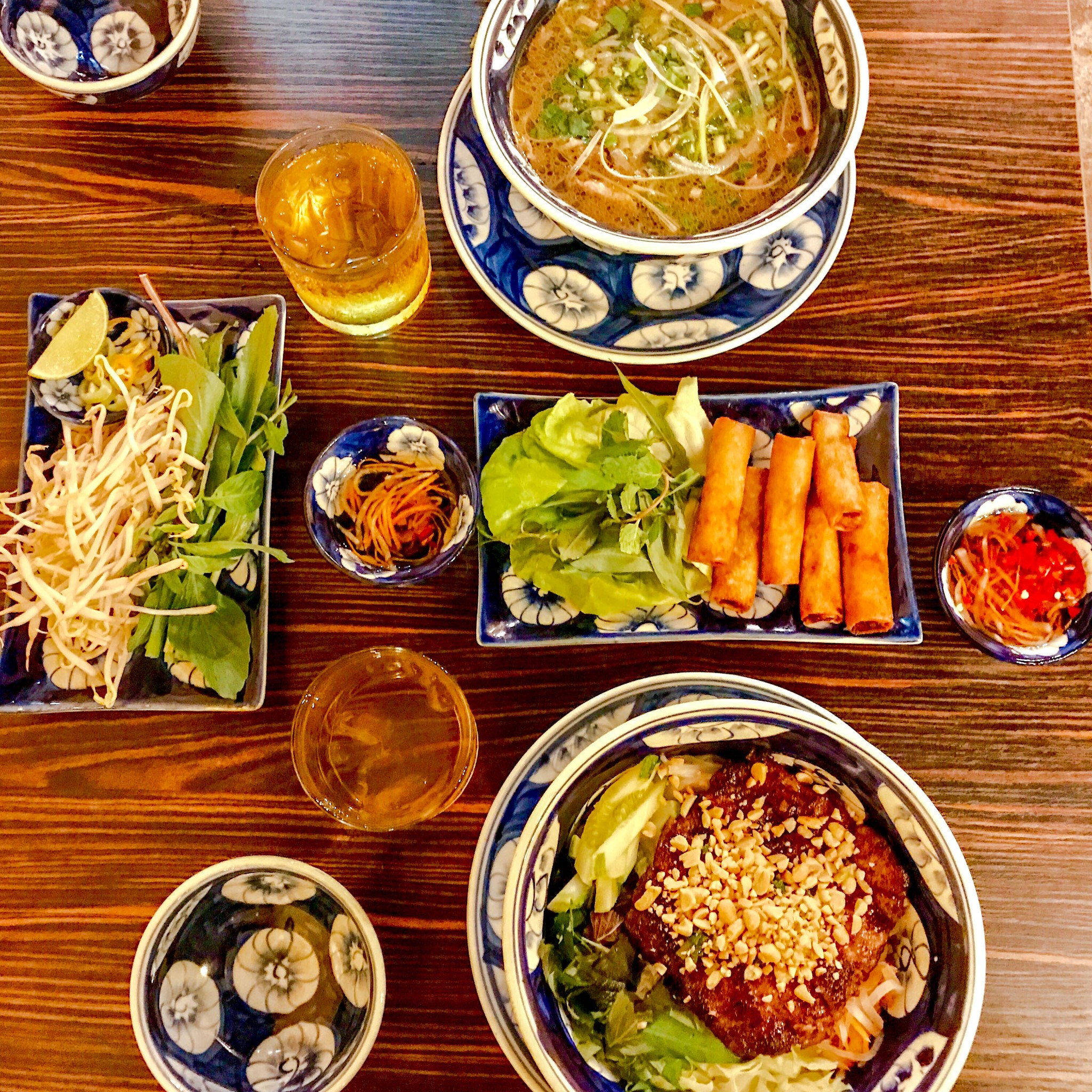 胡志明市美食-Nhà Hàng Hương Cau