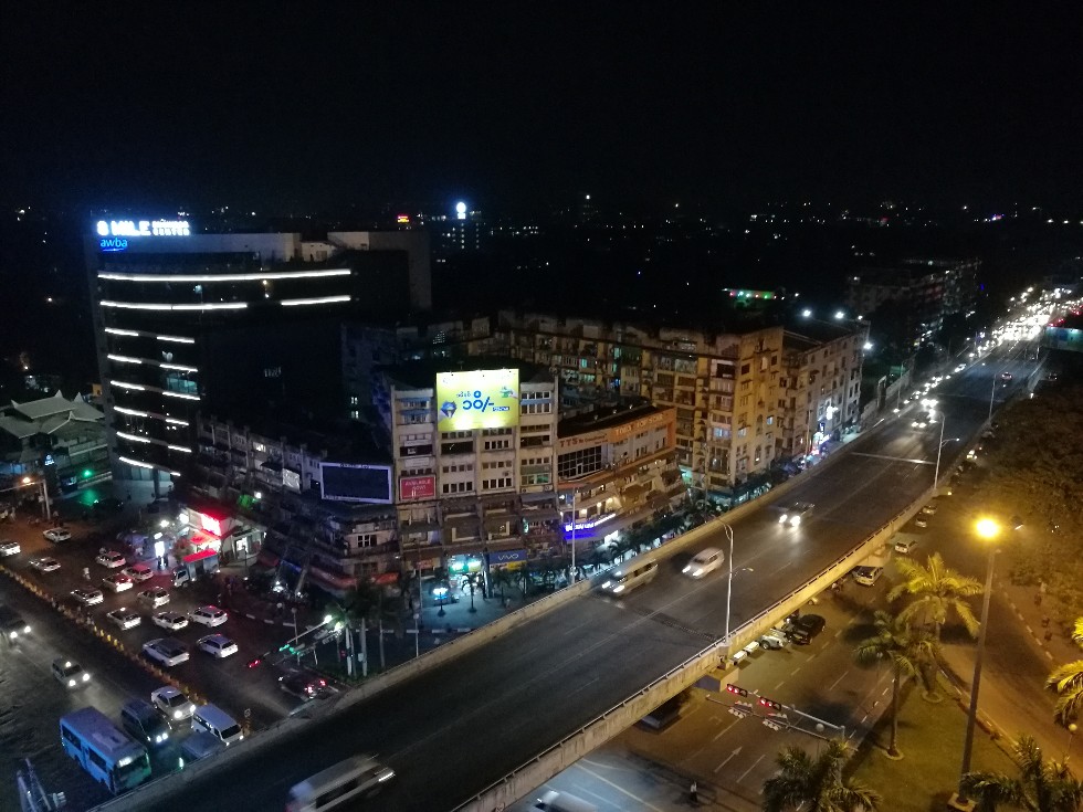 仰光美食-Yangon Yangon Rooftop