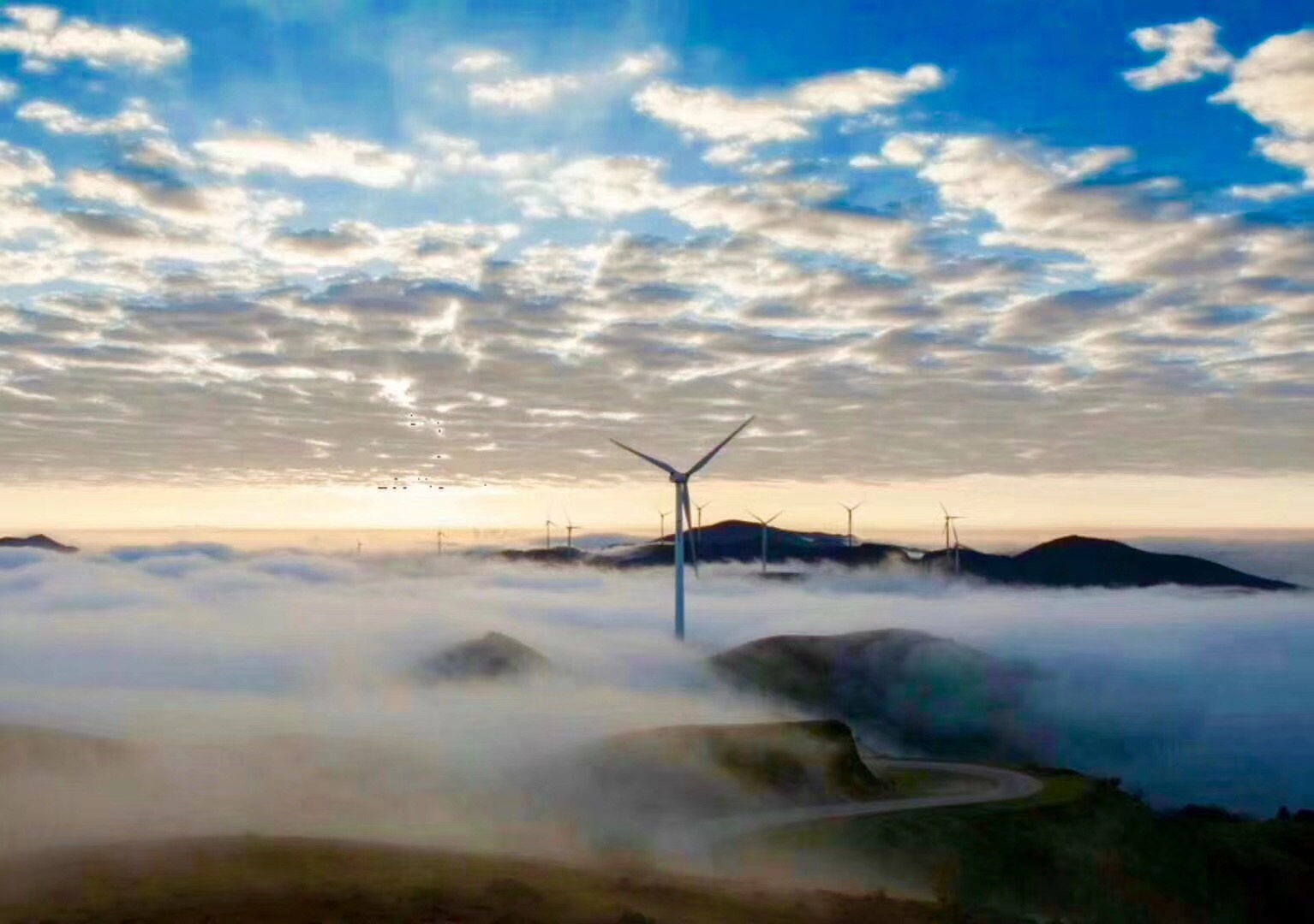 仰天湖草原风景区       